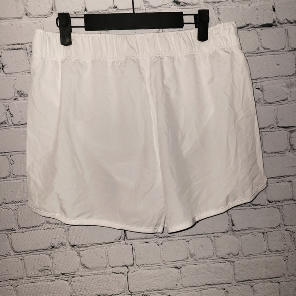 NWT Yogalicious Size L White Running Shorts - Picture 7 of 8